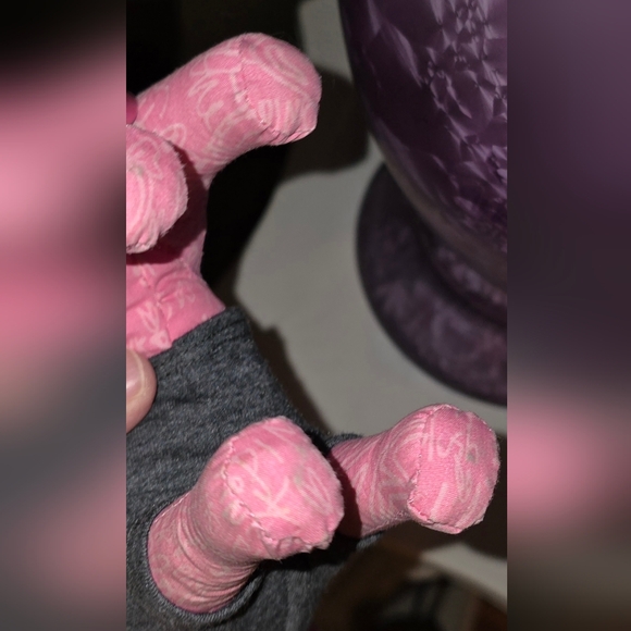 VINTAGE DOG PINK VICTORIAS SECRET 2006 ROCK ROLL GRAY SWEATER DOGGIE TAGS 🐶🥰 - Picture 12 of 12